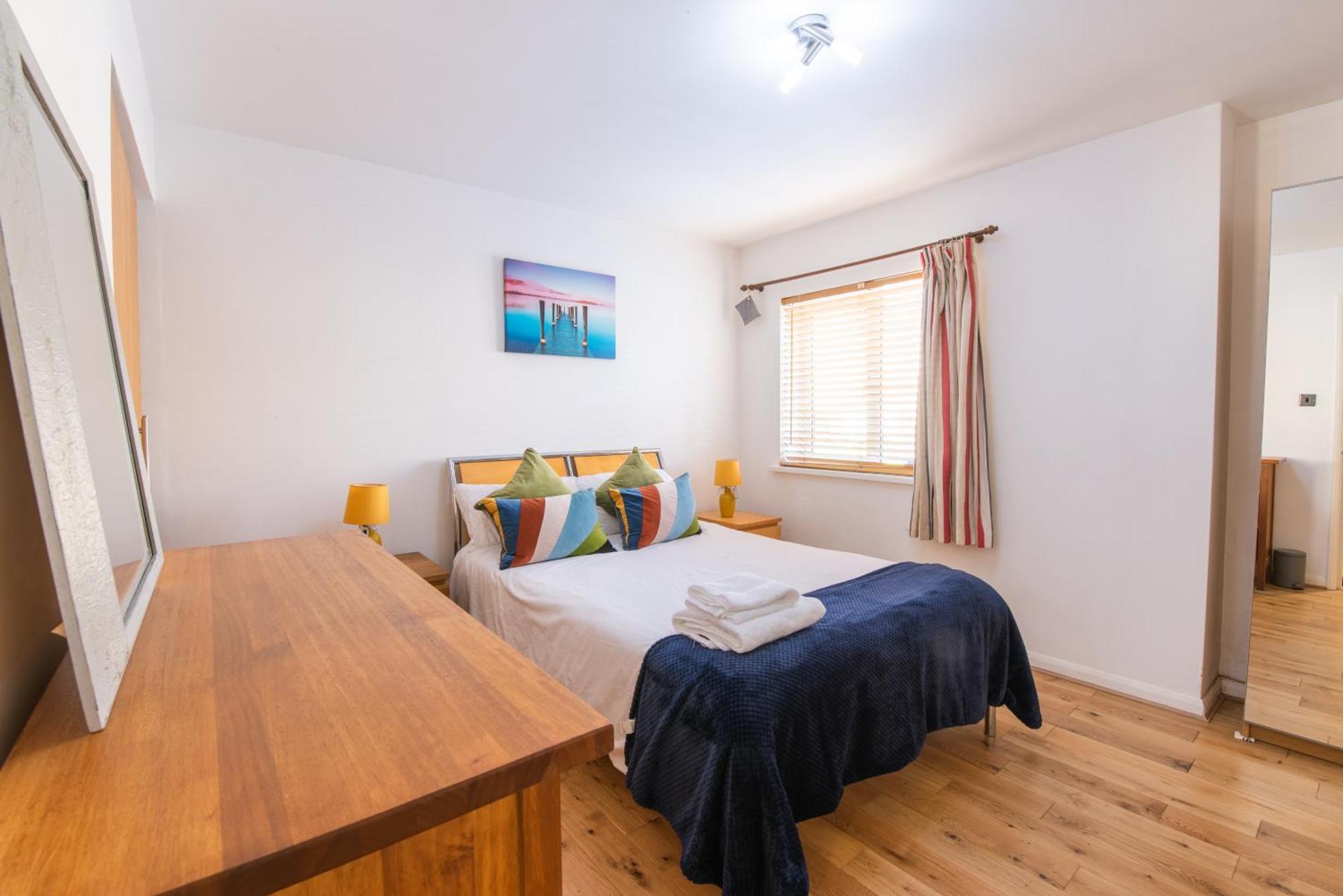 London Stratford - Spacious 2 Bed Flat With Secured Parking & Private Garden Luaran gambar